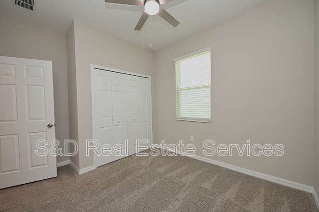 Building Photo - 5507 Freesia Dr