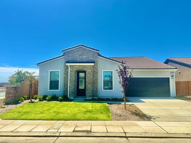 Primary Photo - 5-Bedroom Lennar in Riverstone Community