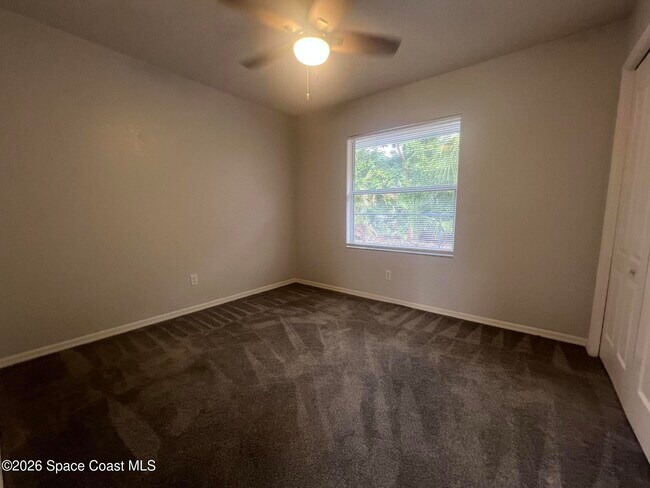 Building Photo - 160 Sandy Shoes Dr