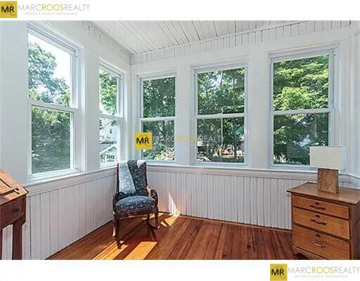 Building Photo - 178 Perham St