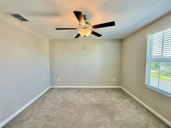 Building Photo - 10252 Shady Preserve Dr