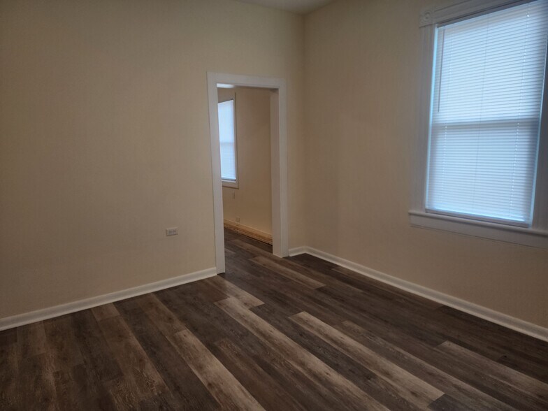 Building Photo - 1458 Ferndale Ave
