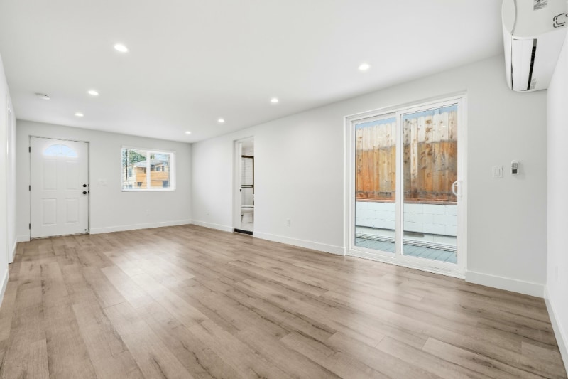 Building Photo - 5549 Fulcher Ave