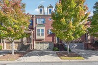 Building Photo - 3808 Fairhill Point