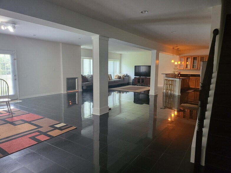 Building Photo - 25580 Fishers Hill Ct