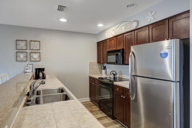 Building Photo - 5002 S Sandestin Blvd