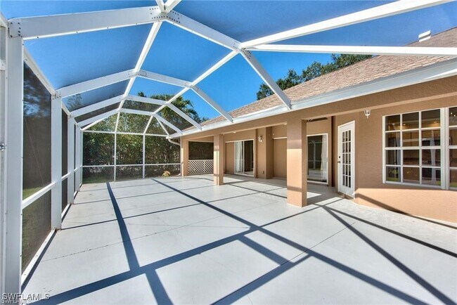 Building Photo - 488 Raven Way