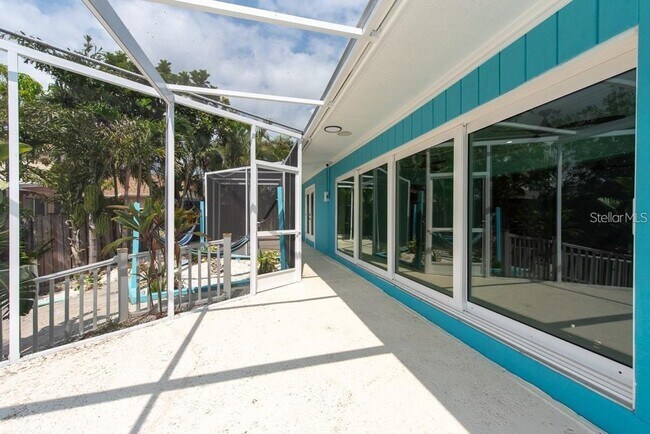Building Photo - 4643 Bay Crest Dr