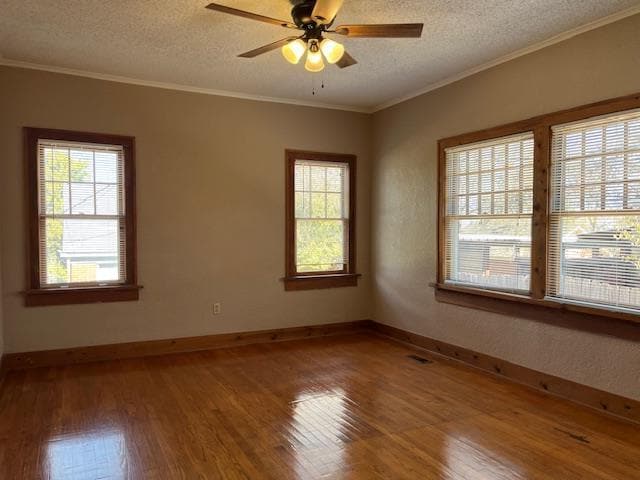 Building Photo - 525 NW Eubanks St