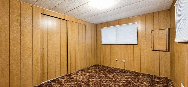 Building Photo - 355 Caloosa Ct