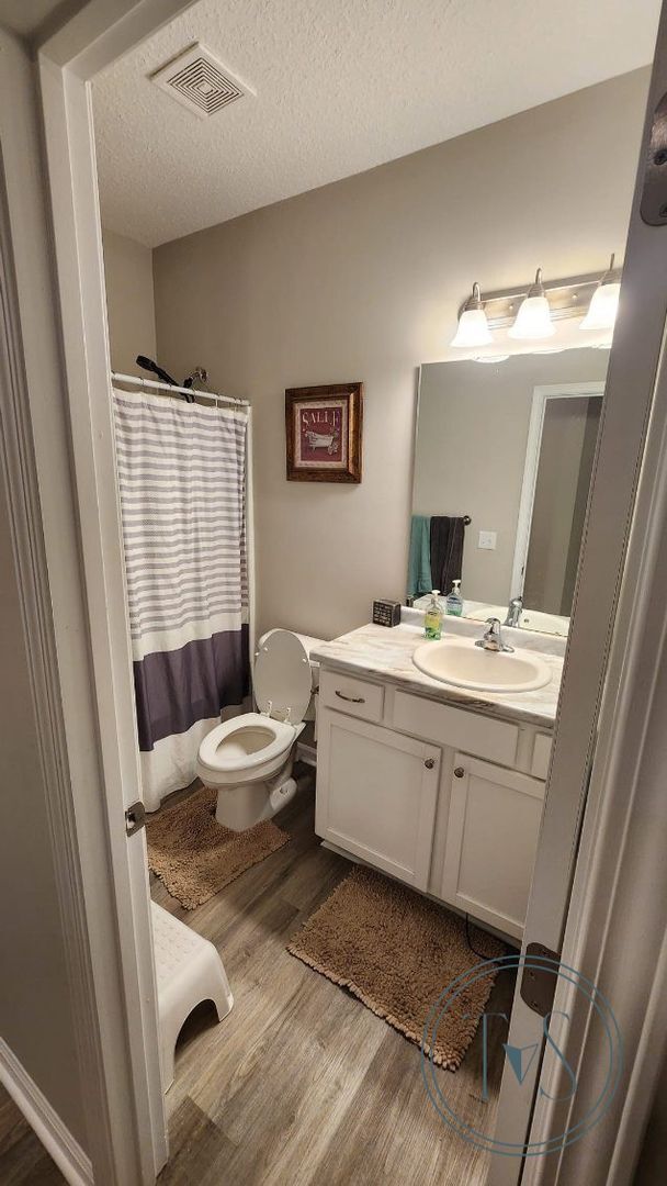 Building Photo - SPRING MOVE-IN SPECIAL AND RATE DROP ALERT...