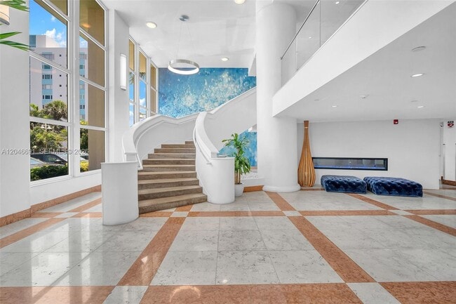 Building Photo - 10350 W Bay Harbor Dr