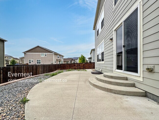 Building Photo - 345 Matsuno St