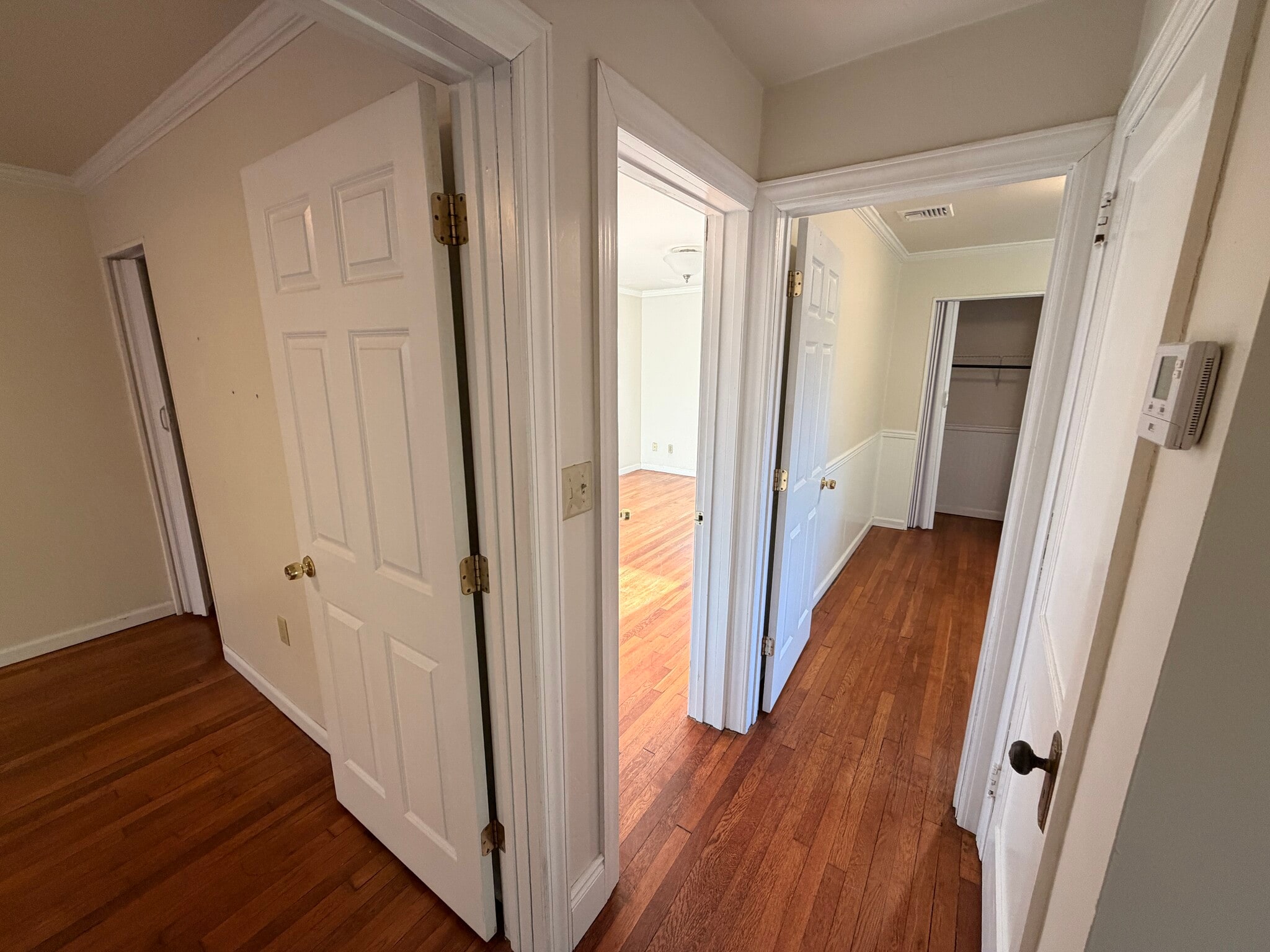 Building Photo - 248 Beverly Rd