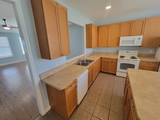 Building Photo - 3304 Calumet Dr