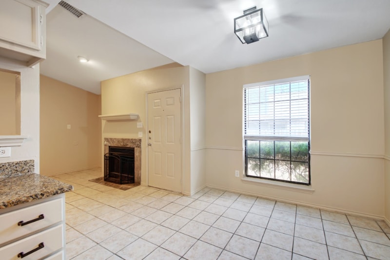 Building Photo - 619 Luther Dr