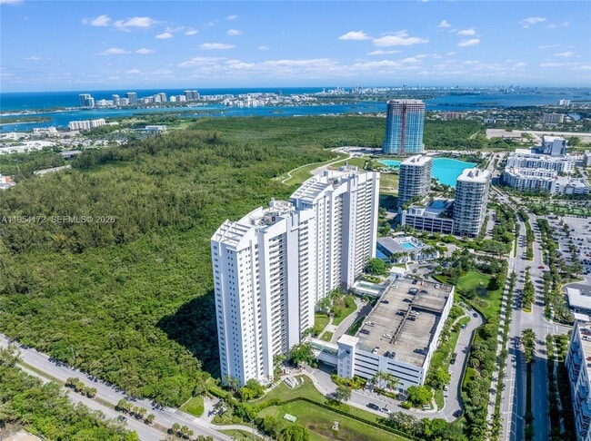 Building Photo - 14951 Royal Oaks Ln