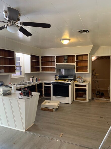 Building Photo - 103 Finola Dr