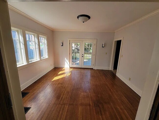 Building Photo - 3078 N Pennsylvania St