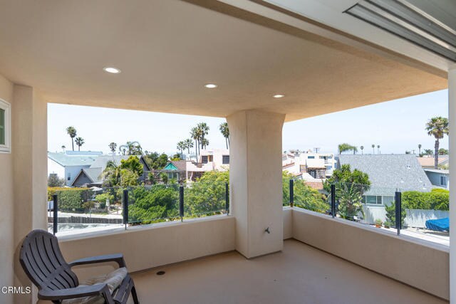Building Photo - 2129 Piru Ave