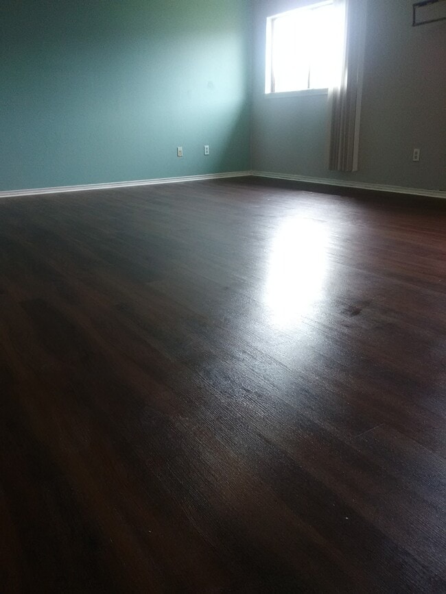 Building Photo - 8116 Stagwood Hill