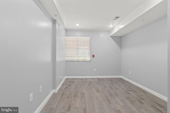 Building Photo - 2044 N Carlisle St