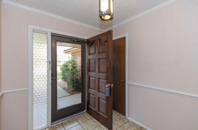 Building Photo - 3703 Montague Dr