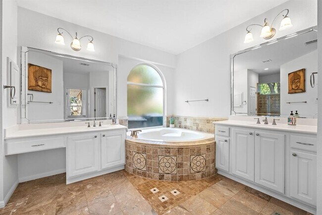 Building Photo - 3116 Wild Canyon Loop