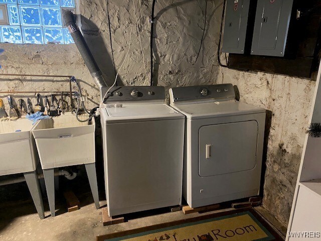 Building Photo - 27 Henley Rd