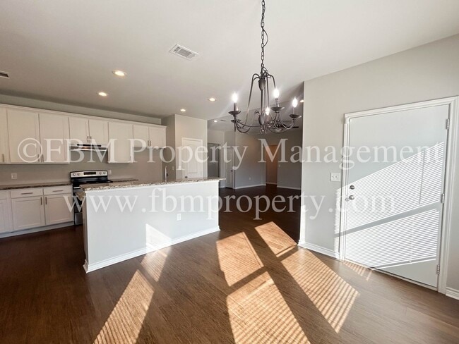 Building Photo - 1904 Uhl Rd