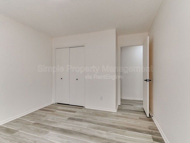 Building Photo - 6628 Laurel Dr