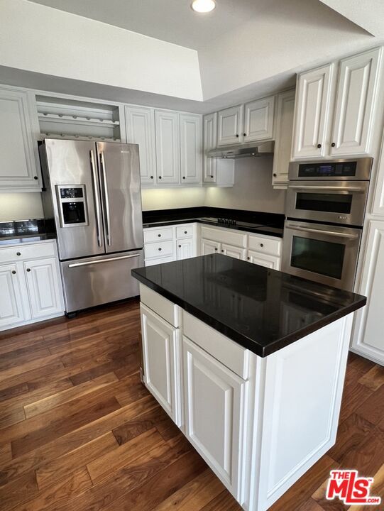 Building Photo - 2160 Century Pk E