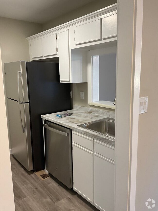 Building Photo - No Application or Admin Fee