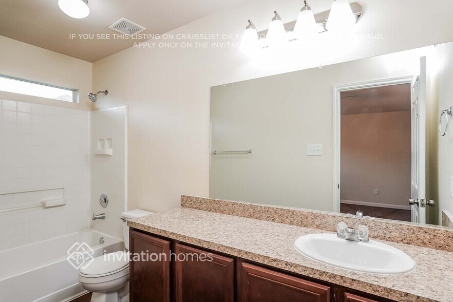 Building Photo - 18815 N Lyford Dr