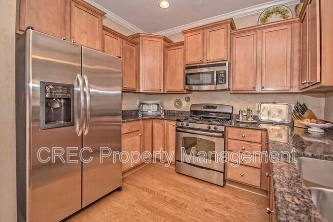Building Photo - 3639 Bagley Dr