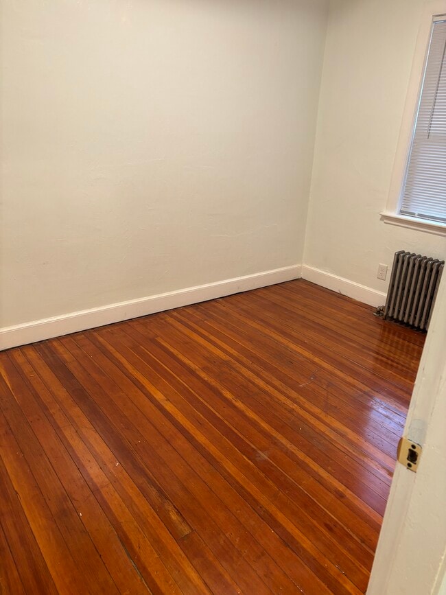 Building Photo - 103 Essex St