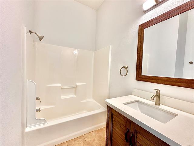 Building Photo - 4924 Mountain Ridge Ln