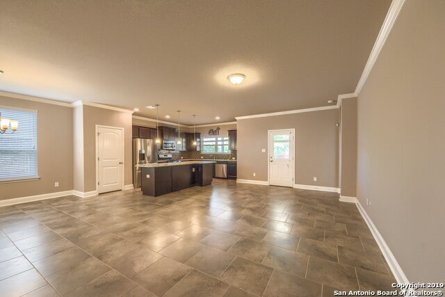 Building Photo - Stunning Home in Alamo Ranch Location!!