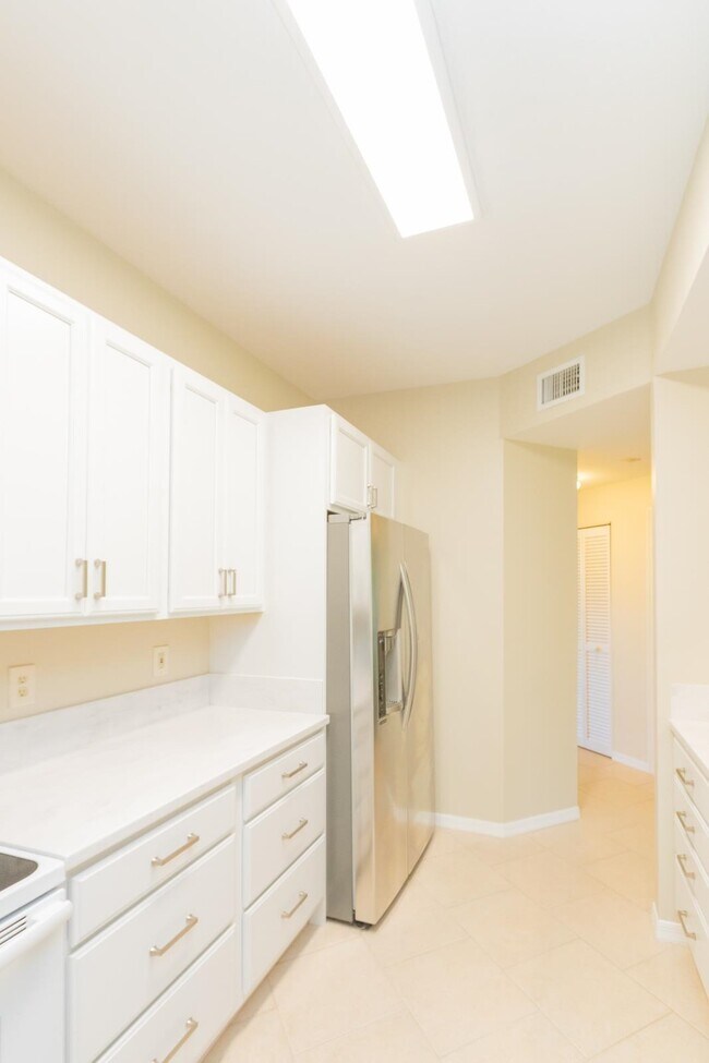 Building Photo - 37111 Harbour Vista Cir