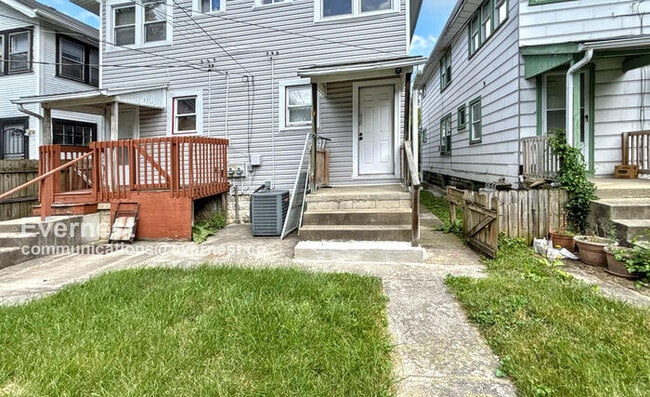 Building Photo - 663 S Burgess Ave
