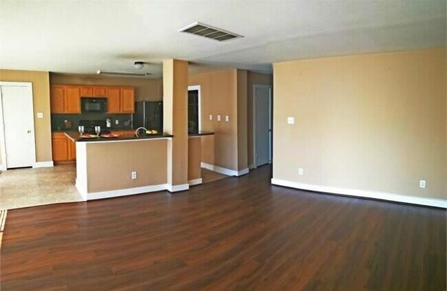 Building Photo - 1035 Grassy View Dr