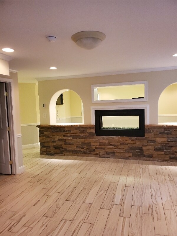 Building Photo - 9255 Glen Meadow Ln