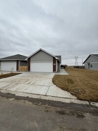 Building Photo - 3919 S Bluelake Ct