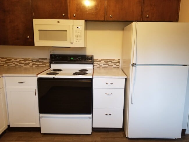 Building Photo - 1232 W Ridenbaugh St