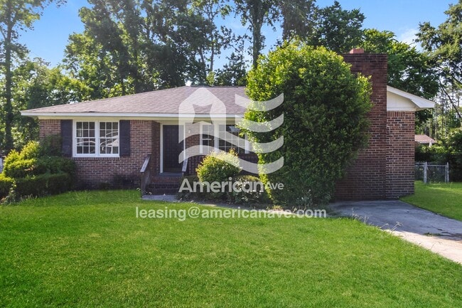Building Photo - 817 Delta Dr