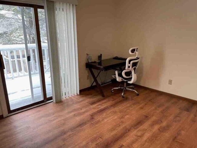 Building Photo - 7618 Westchester Dr