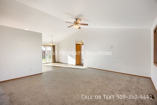 Building Photo - 1317 W Electra St