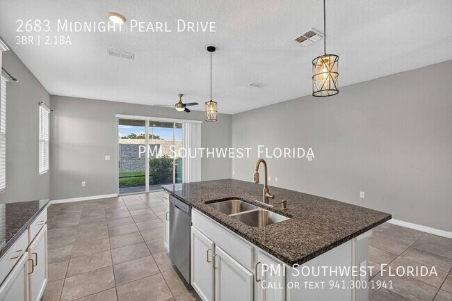 Building Photo - 2683 Midnight Pearl Dr
