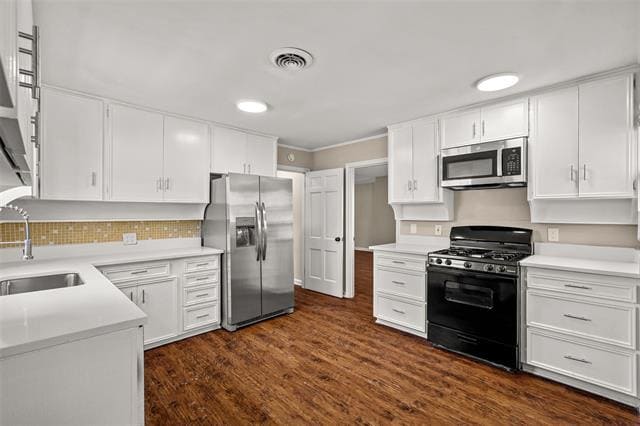 Building Photo - 1747 Mariposa Dr