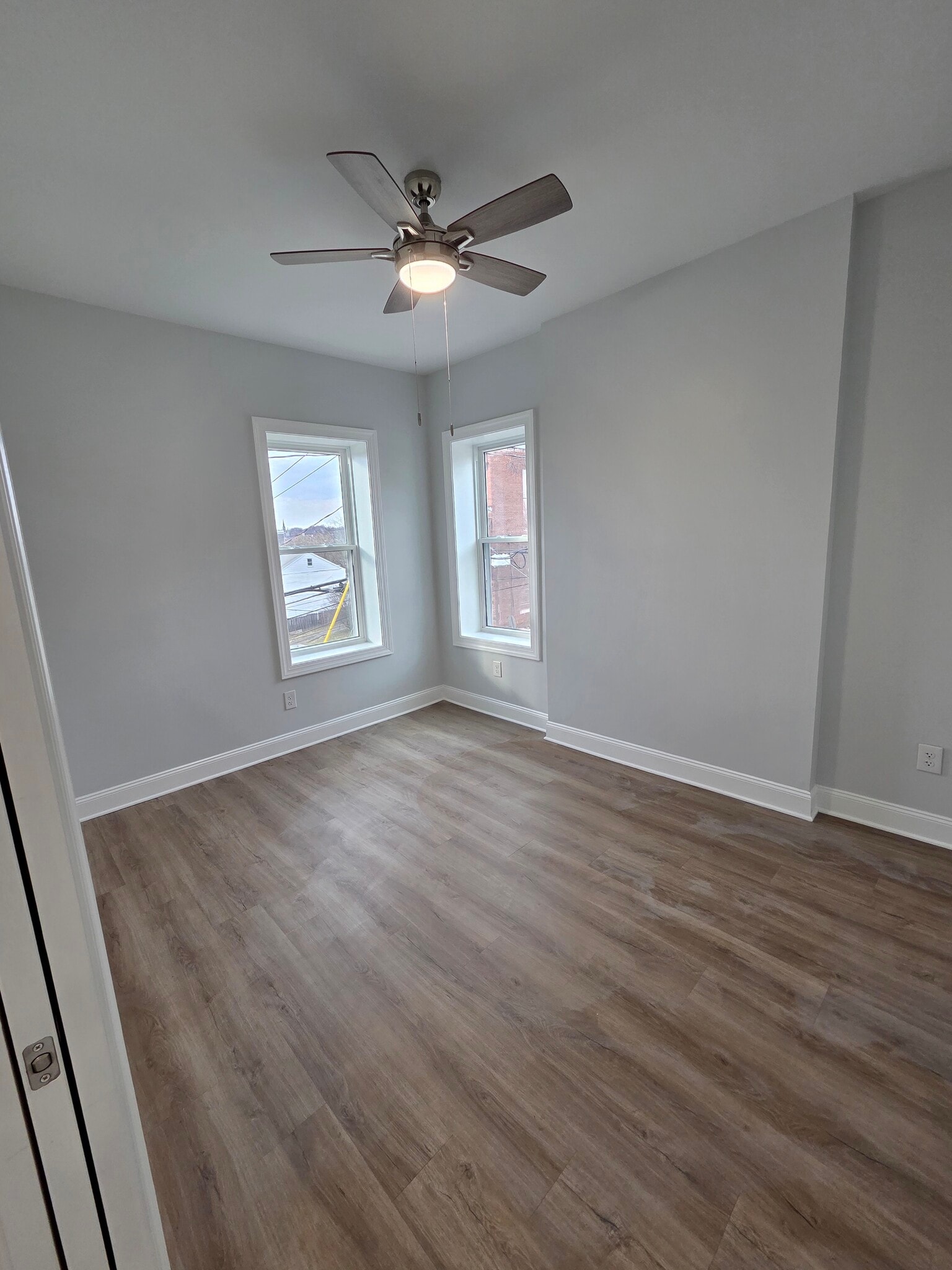 Building Photo - 840 2nd St